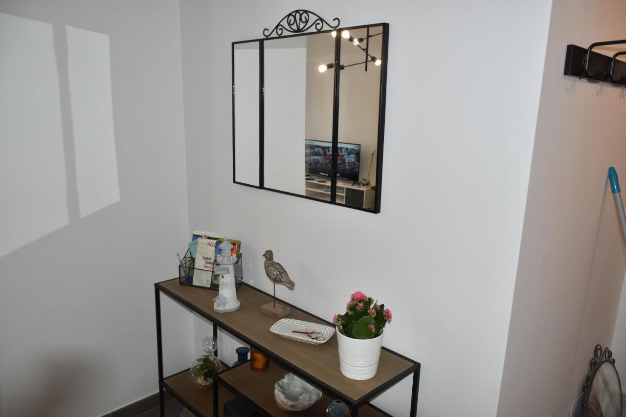 Apartment At The Beach -La Malagueta-Free Parking- Málaga Kültér fotó